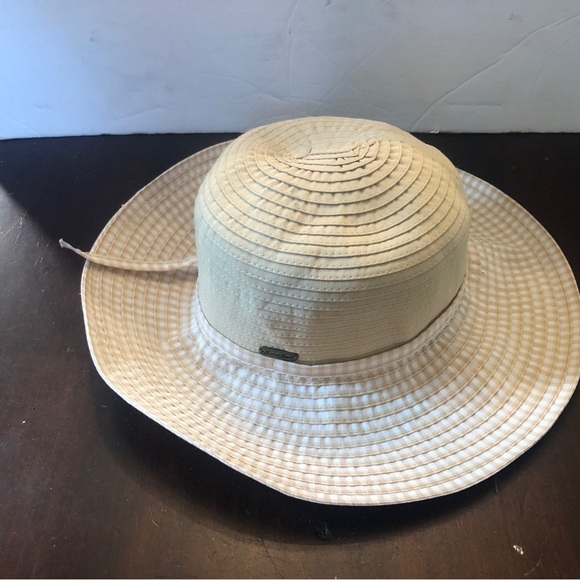 Womens Summer Sun Hat. 22” around. Single Mom Breast Cancer Fundraiser. - Picture 1 of 3